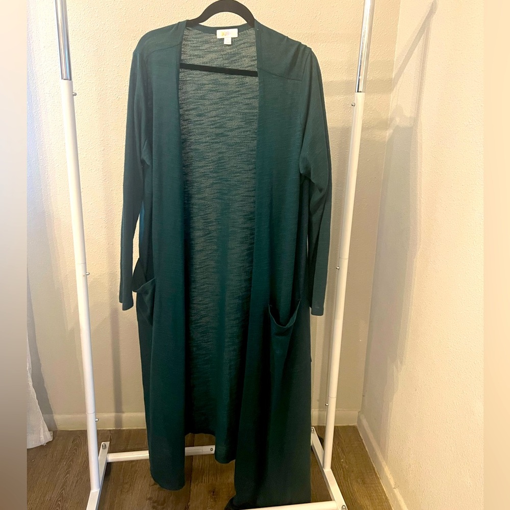 Long LuLaRoe Cardigan. Women’s size XL. Smoke/ Pet free home.